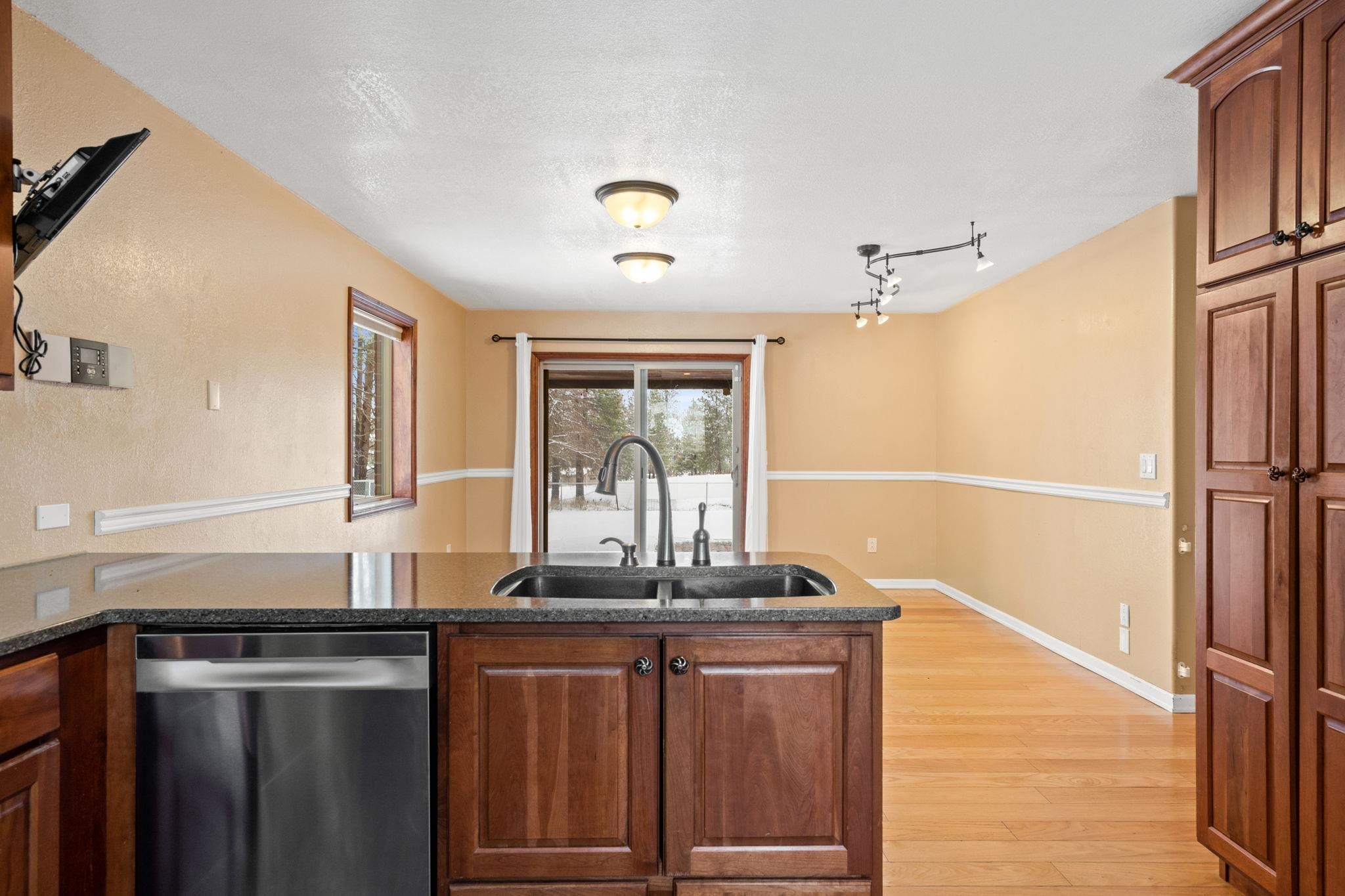 15915 West Silver Lake Road Medical Lake, WA 99022 - Photo 12 of 41