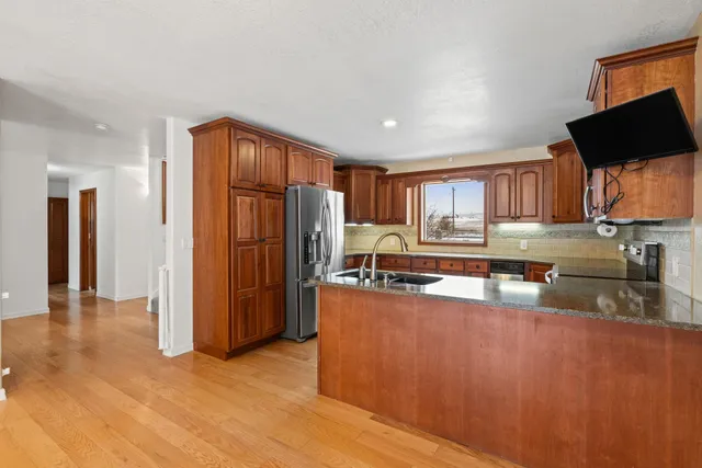 $735,000 | 15915 West Silver Lake Road, Medical Lake, WA 99022