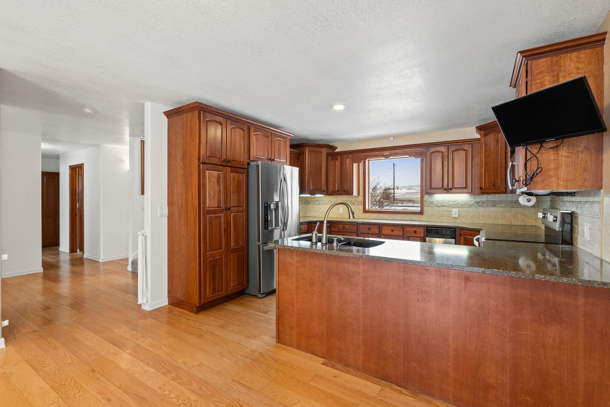 15915 West Silver Lake Road Medical Lake, WA 99022 - Photo 8 of 41