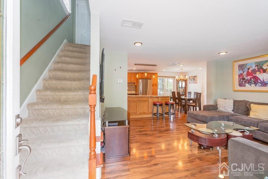 817 Dunellen Avenue Dunellen, NJ 08812 - Photo 4 of 20
