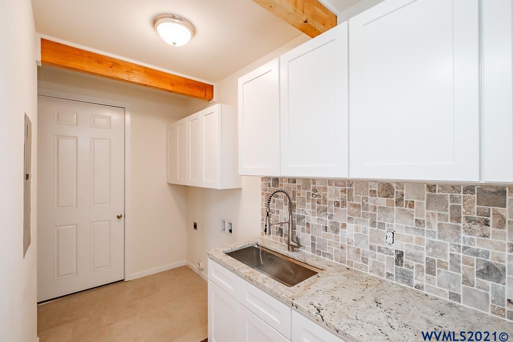28111 Ridgeway Road Sweet Home, OR 97386 - Photo 21 of 42 Gallery Image 21