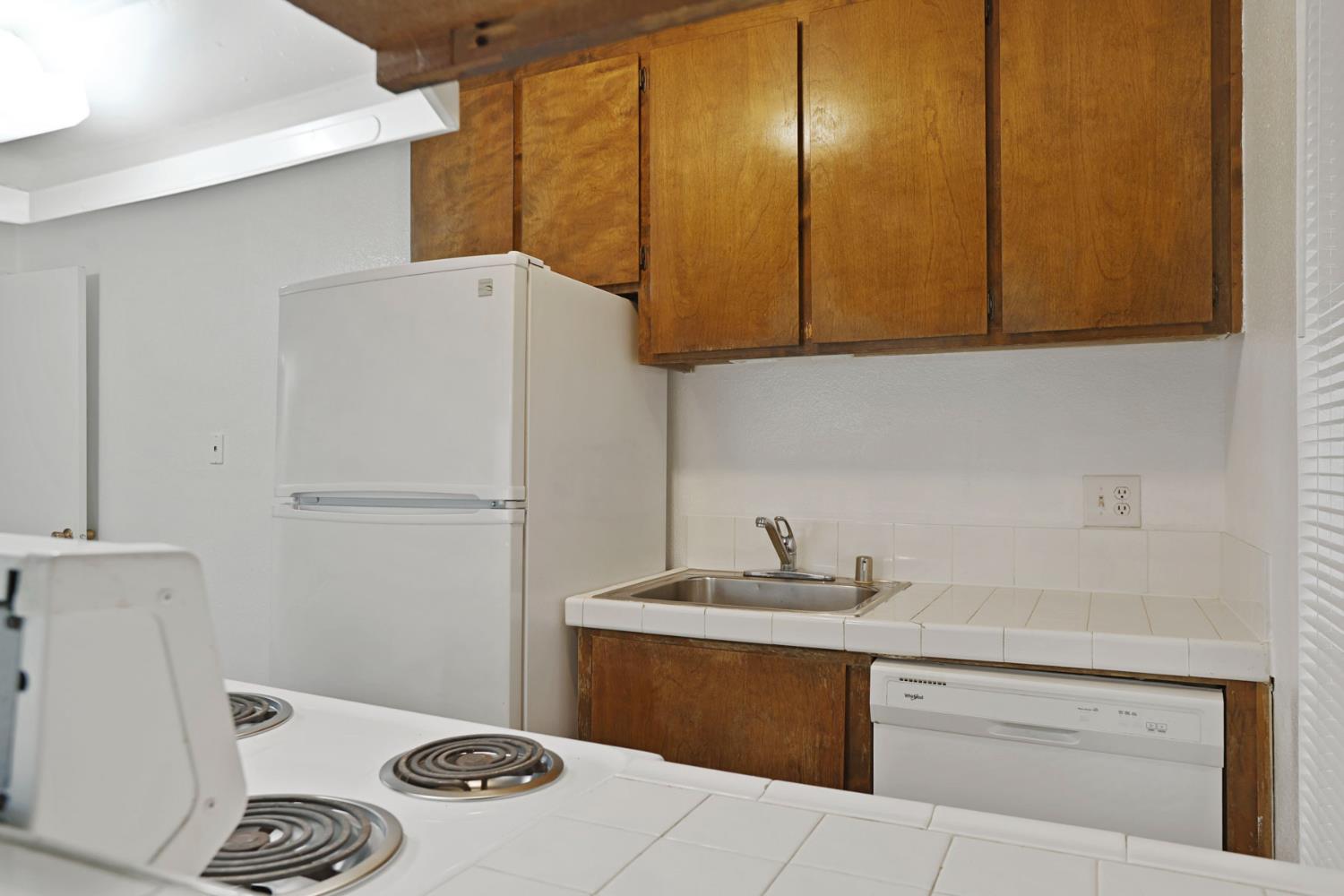 6724 Plymouth Road, Unit 97 Stockton, CA 95207 - Photo 13 of 28