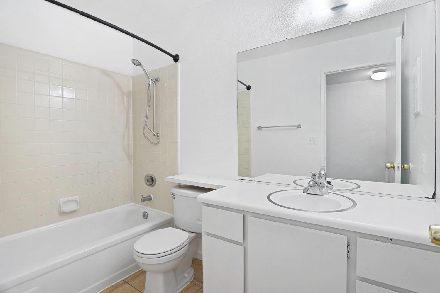 6724 Plymouth Road, Unit 97 Stockton, CA 95207 - Photo 17 of 28