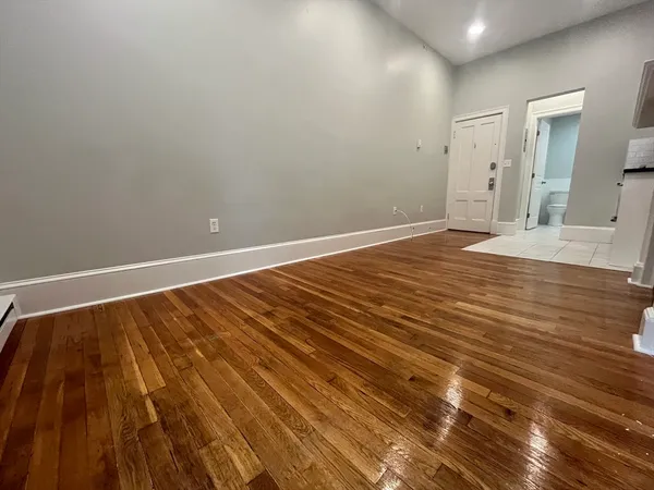 $2,595 | 399 Marlborough Street, Unit 6, Boston, MA 02115