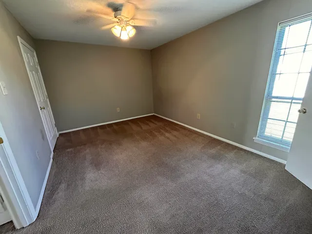 $1,750 | 900 Mountain Creek Road, Unit D59, Chattanooga, TN 37405