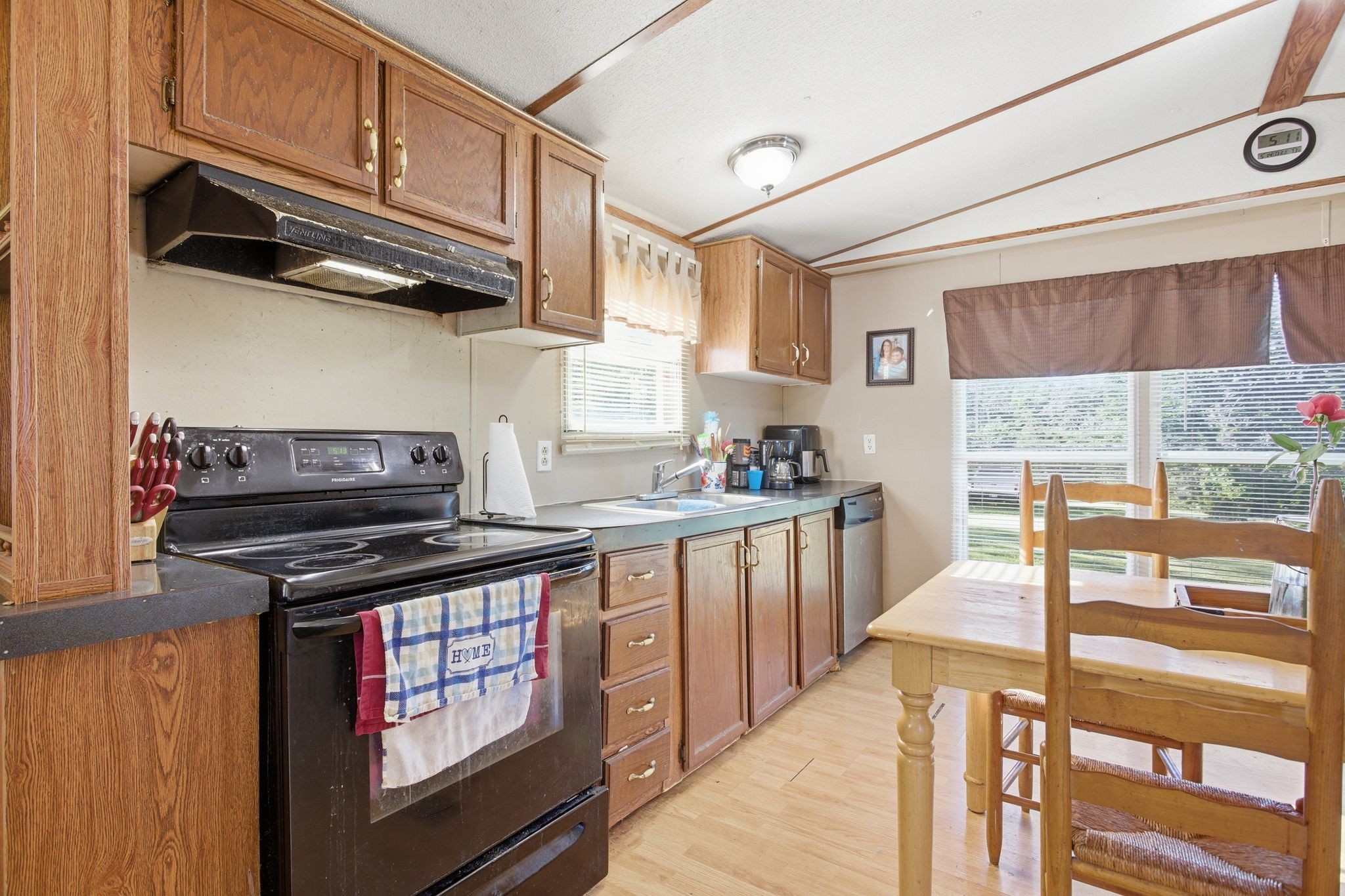 8526 Crawley Hill Road Mount Pleasant, TN 38474 - Photo 19 of 30