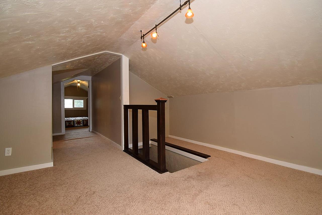 2726 Ella Road Spokane Valley, WA 99212 - Photo 13 of 20