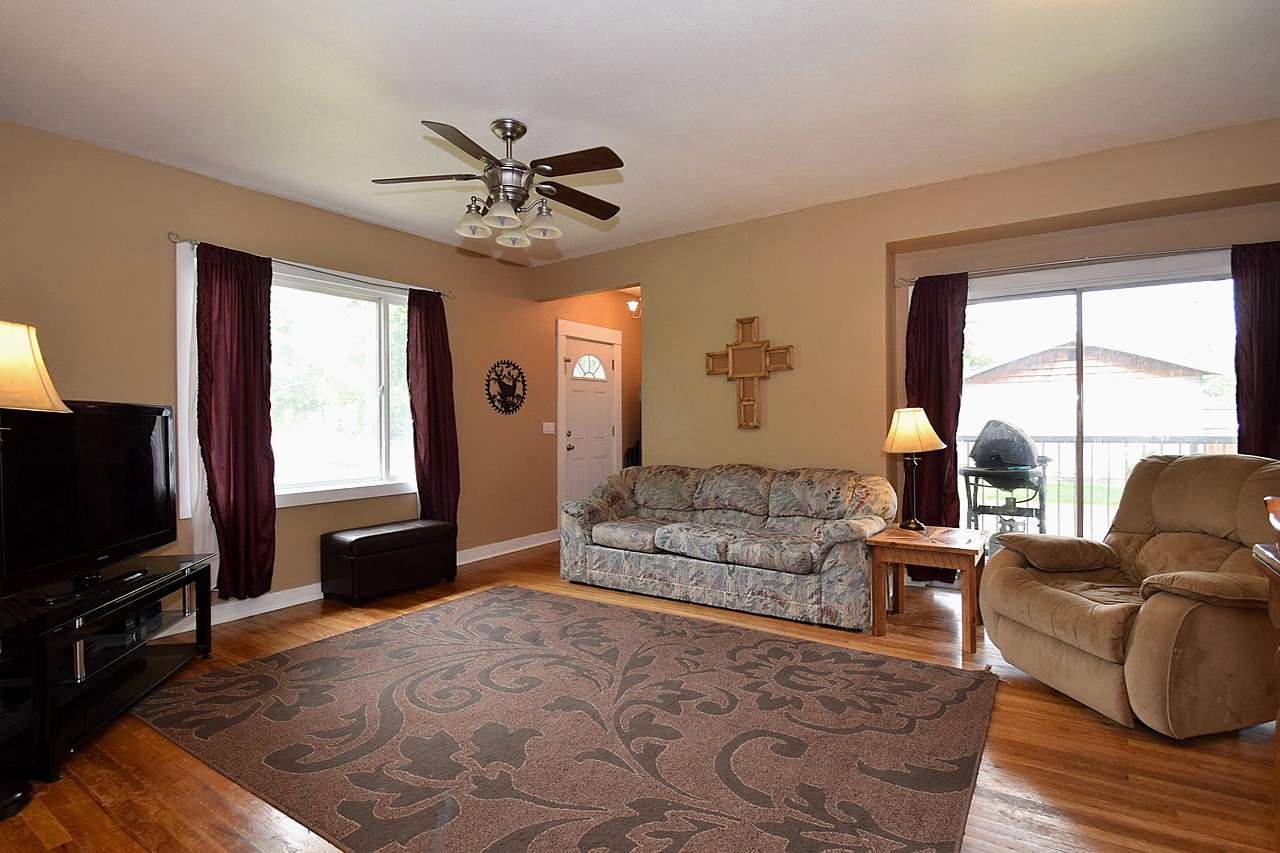 2726 Ella Road Spokane Valley, WA 99212 - Photo 3 of 20