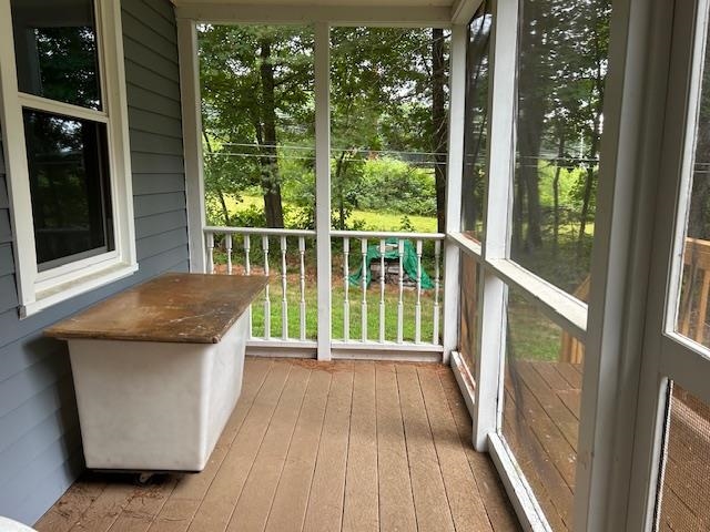 91 Hovey Road Londonderry, NH 03053 - Photo 20 of 33 Gallery Image 20