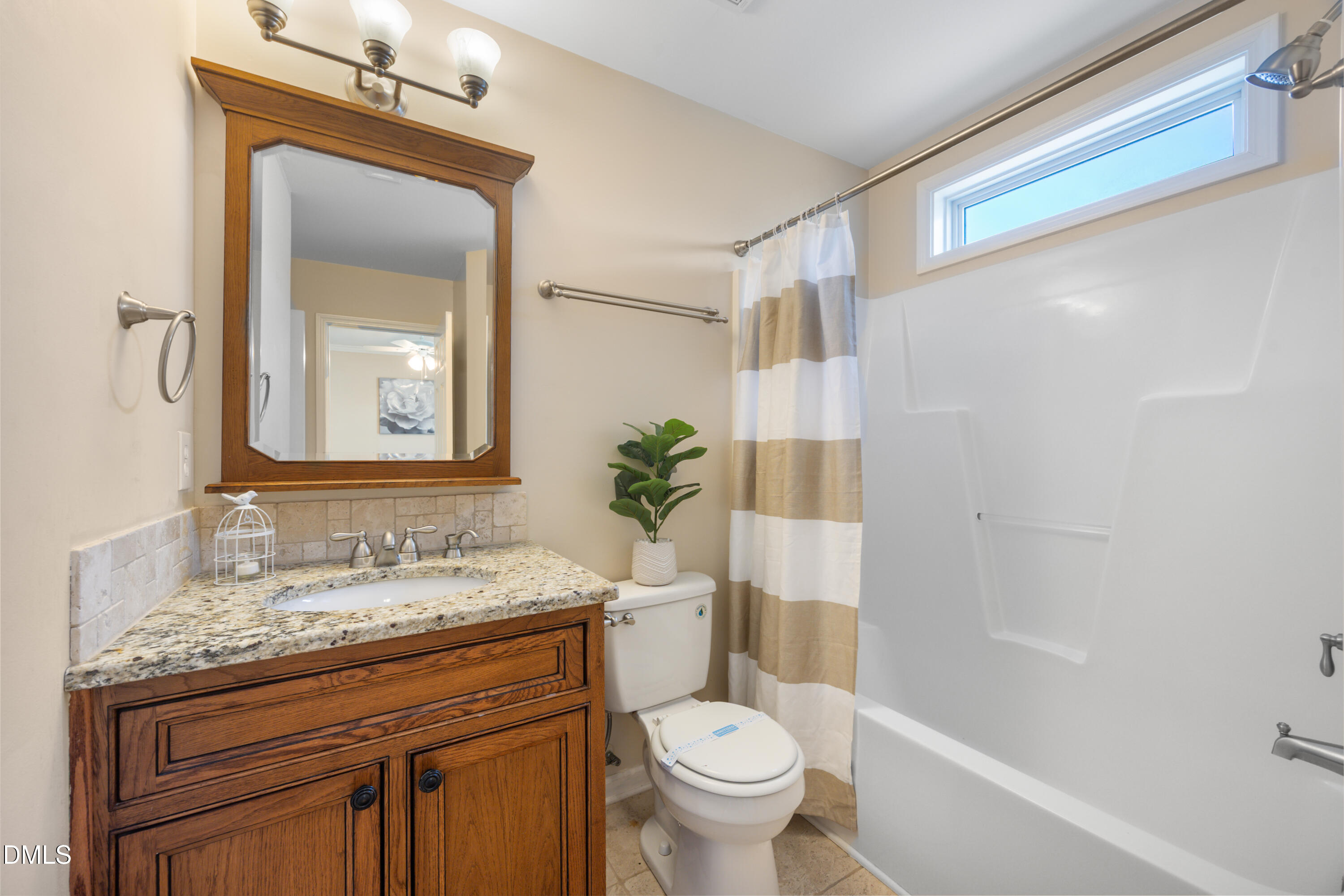 5525 Keowee Way Raleigh, NC 27616 - Photo 32 of 43 Connecting bath
