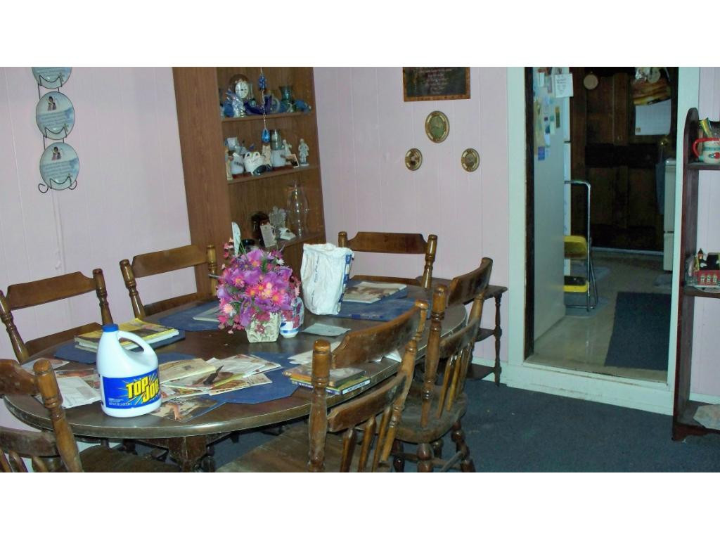 408 Ridge Avenue Appalachia, VA 24216 - Photo 5 of 7 Photo 5