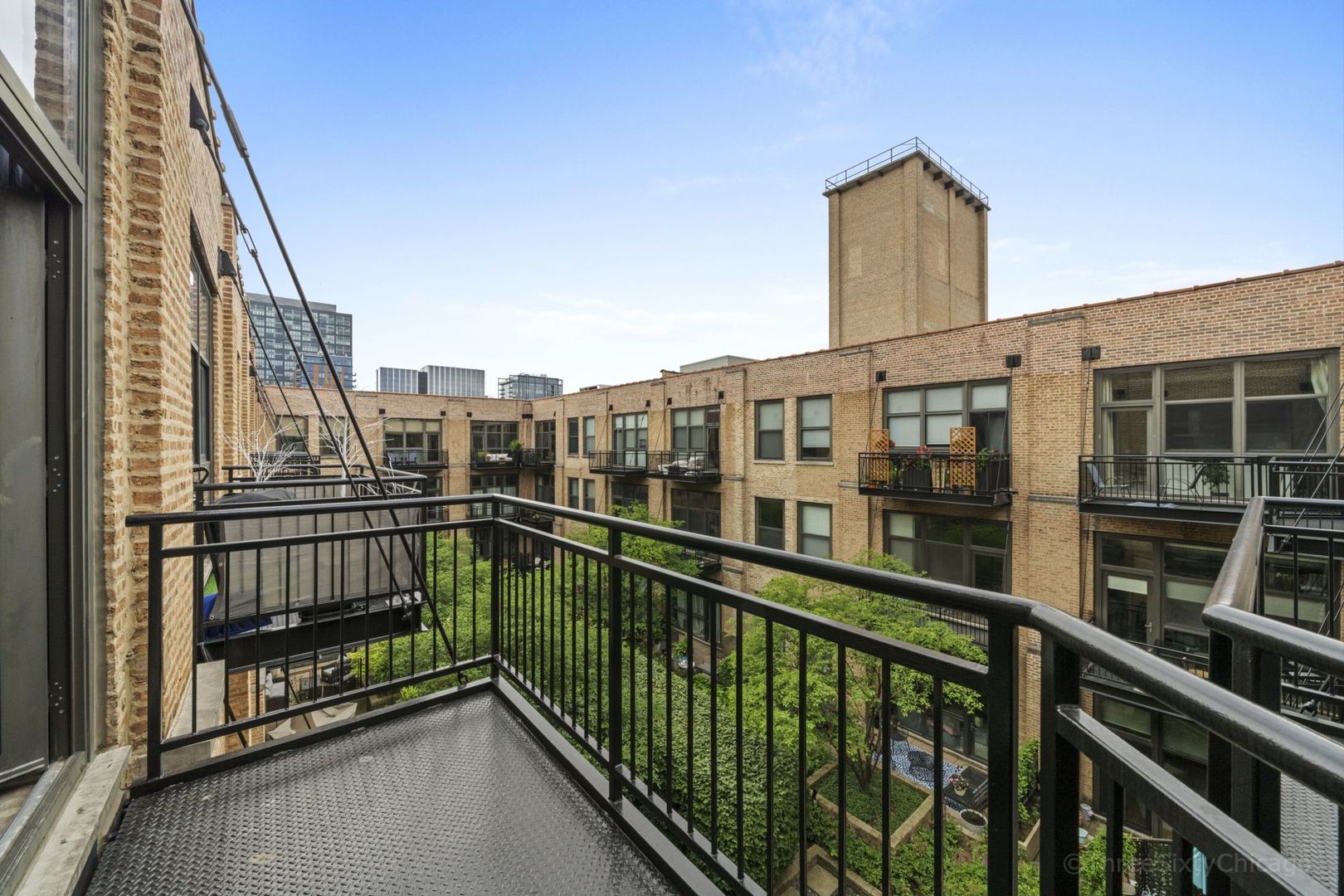 1040 West Adams Street, Unit 420 Chicago, IL 60607 - Photo 11 of 20