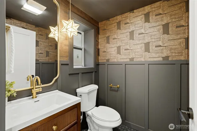 $1,099,900 | 16512 18th Avenue Northeast, Shoreline, WA 98155