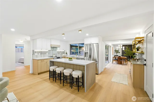 $1,099,900 | 16512 18th Avenue Northeast, Shoreline, WA 98155