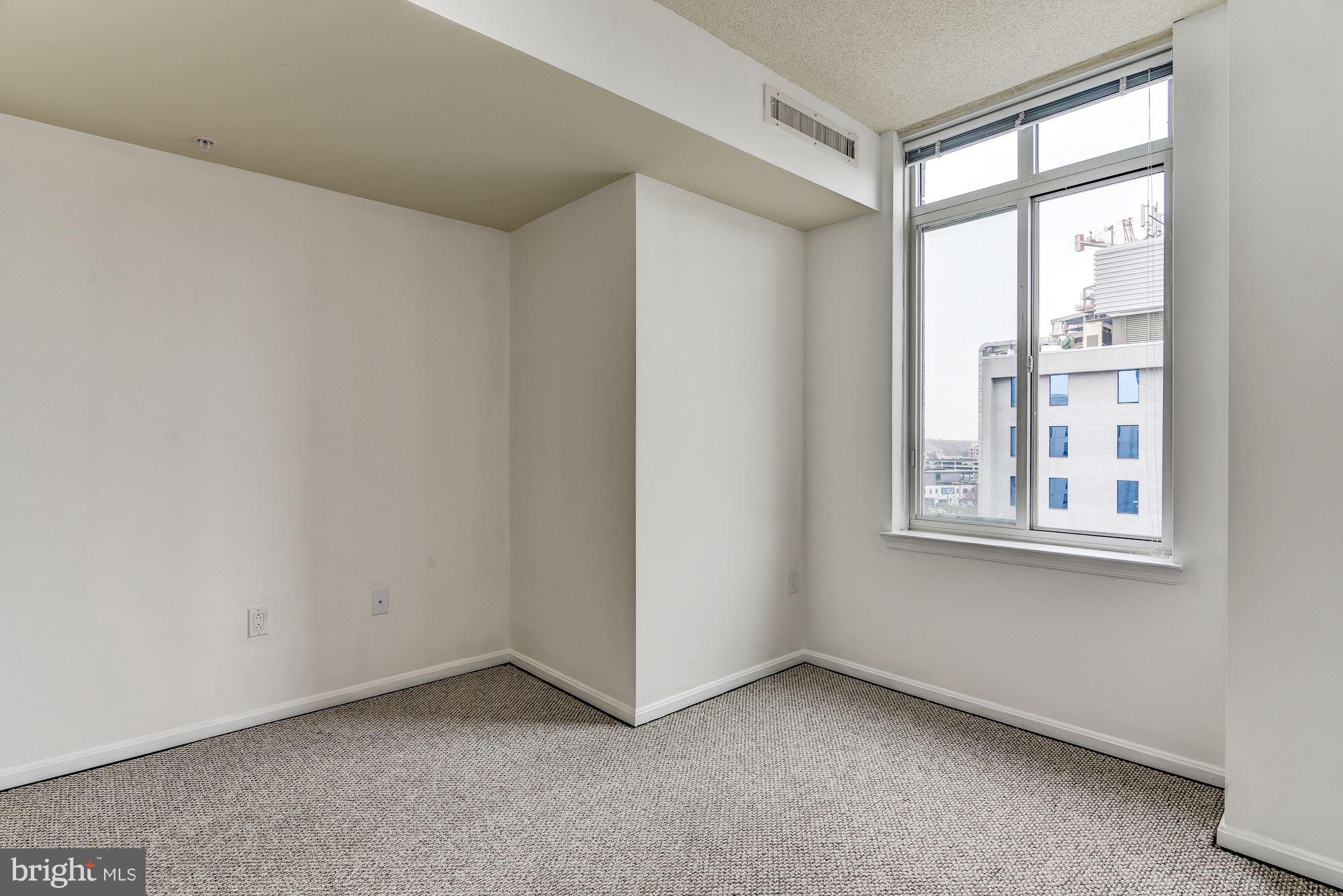 930 Wayne Avenue, Unit 904 Silver Spring, MD 20910 - Photo 20 of 24 Gallery Image 20