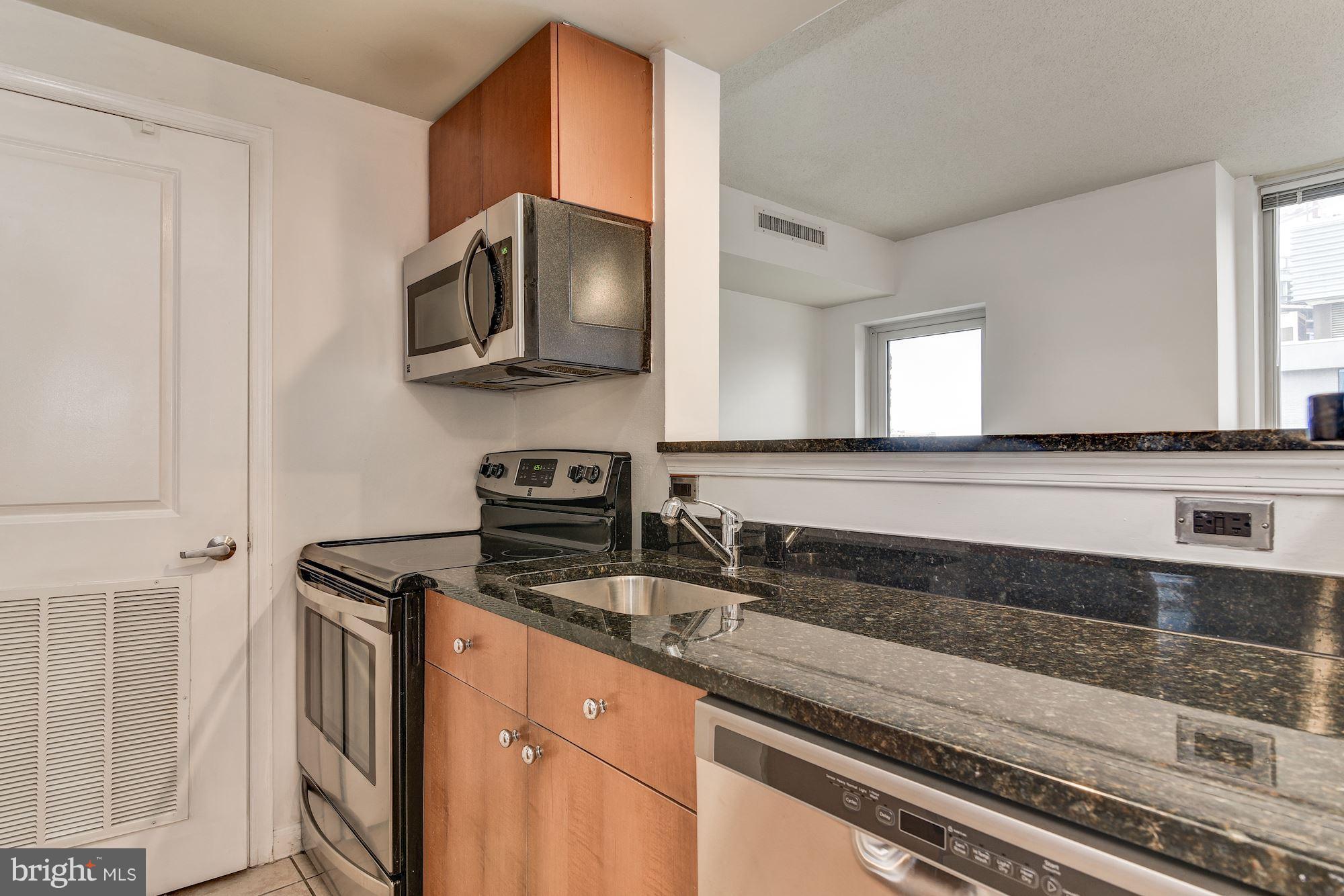 930 Wayne Avenue, Unit 904 Silver Spring, MD 20910 - Photo 9 of 24 Gallery Image 9