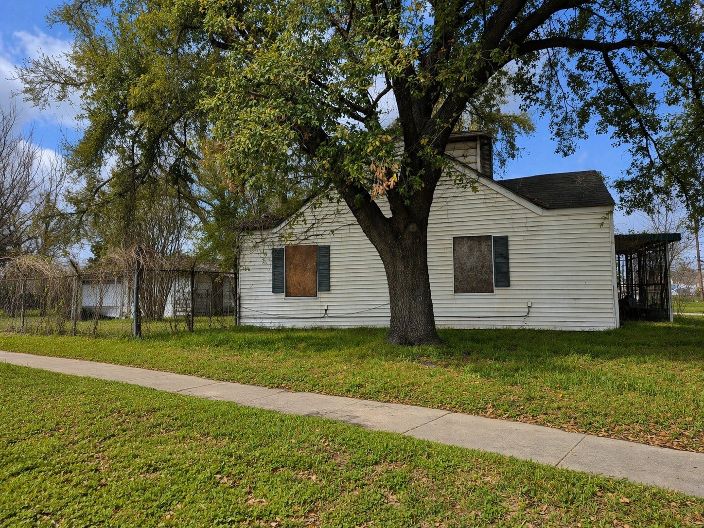 4618 Sharon Street Houston, TX 77020 - Photo 2 of 8