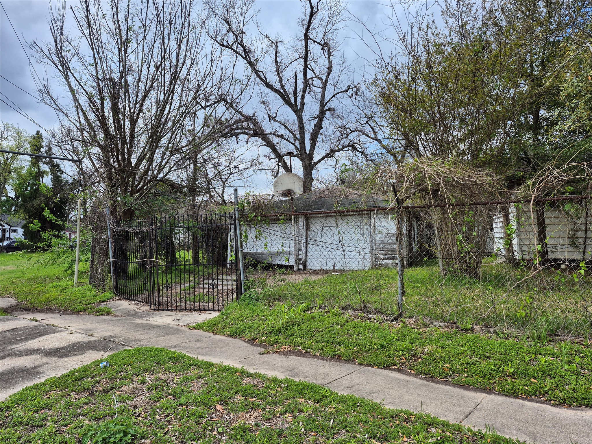 4618 Sharon Street Houston, TX 77020 - Photo 5 of 8