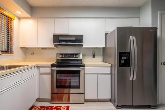 $360,000 | 3351 Emerald Oaks Drive, Unit 103, Hollywood, FL 33021