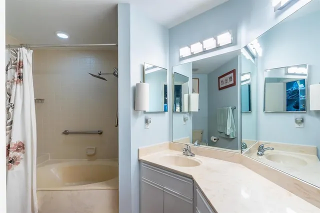 $360,000 | 3351 Emerald Oaks Drive, Unit 103, Hollywood, FL 33021