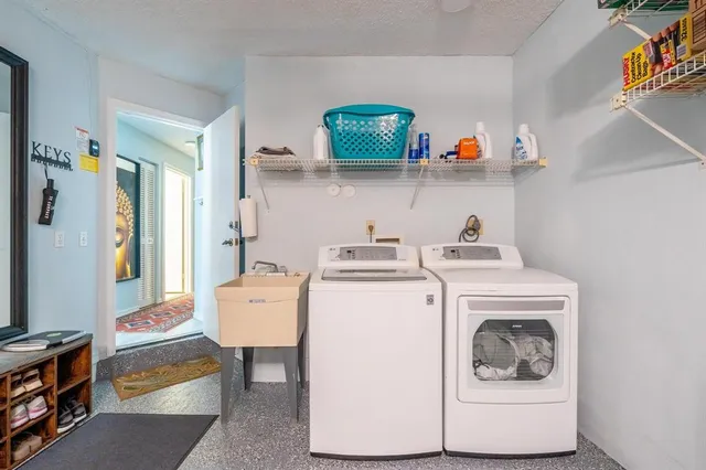 $360,000 | 3351 Emerald Oaks Drive, Unit 103, Hollywood, FL 33021