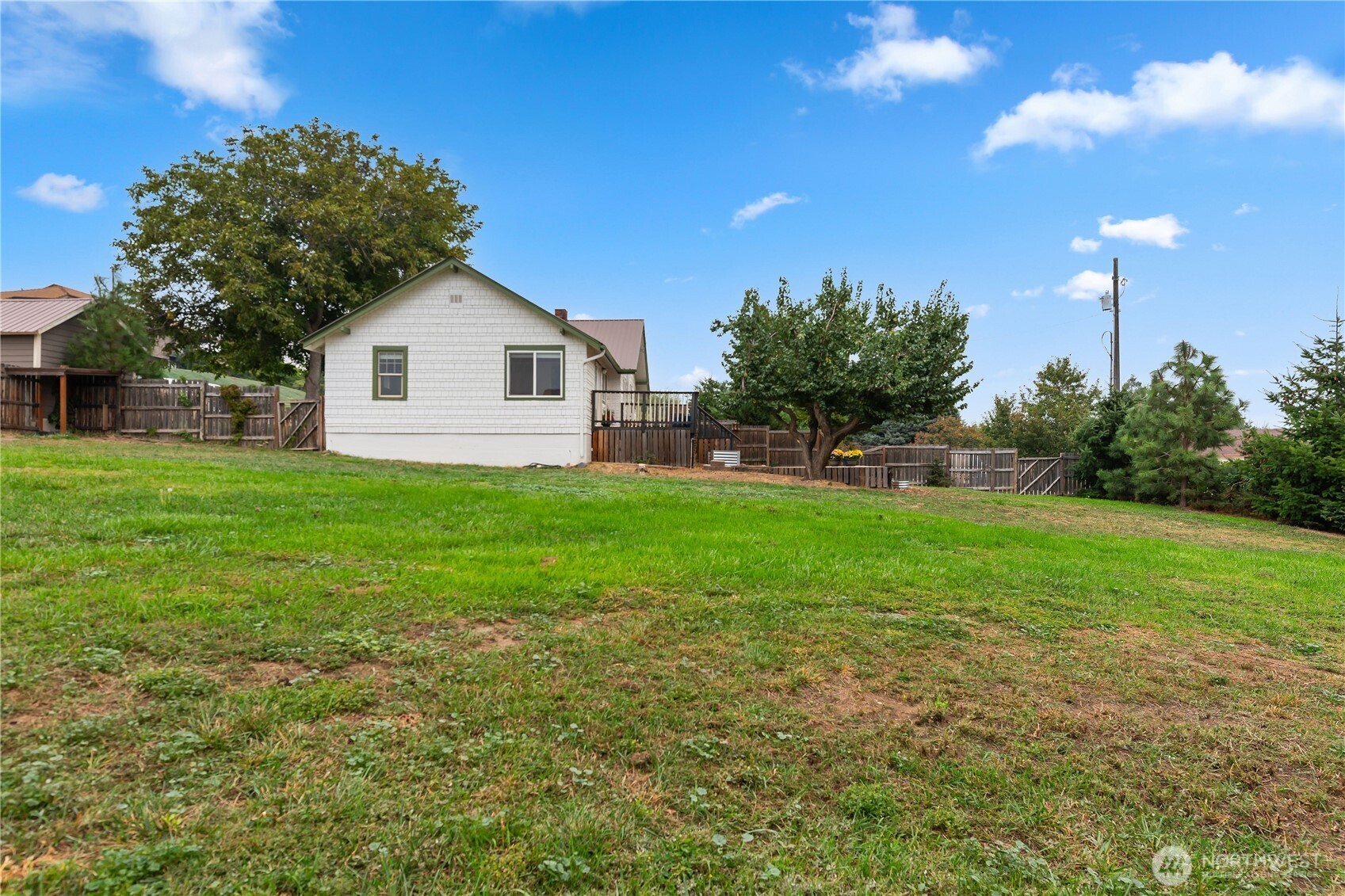 3724 School Street Wenatchee, WA 98801 - Photo 37 of 40 a house view with a garden space