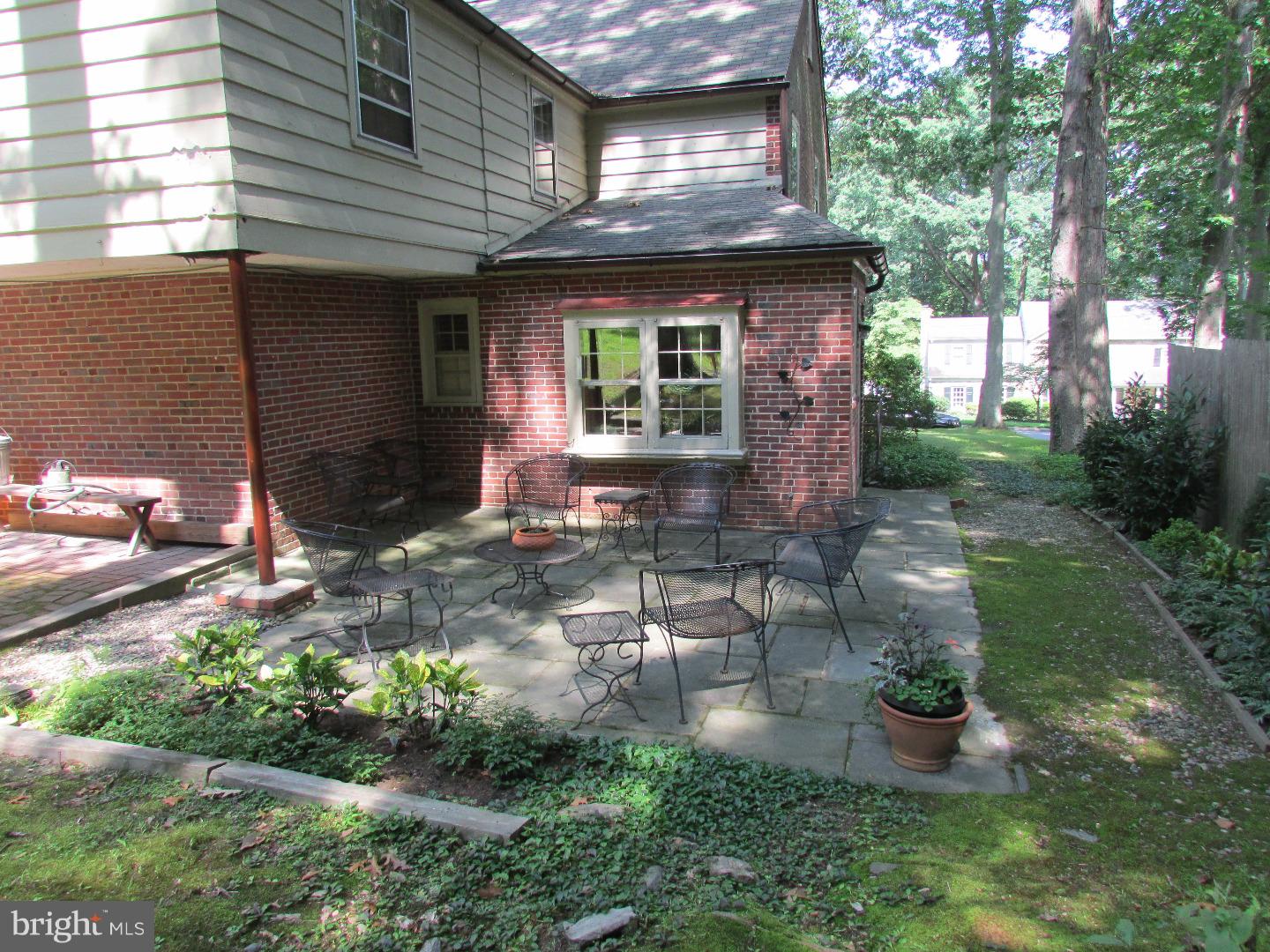 609 Bridle Road Glenside, PA 19038 - Photo 2 of 19 Gallery Image 2