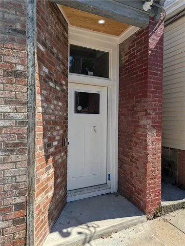 $2,650 | 56 Sutton Street, Unit 6, Providence, RI 02903