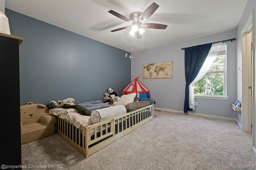 27087 Victoria Road Novi, MI 48374 - Photo 14 of 38