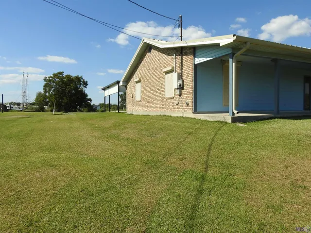 $200,000 | 5018 Bayouside Drive, Chauvin, LA 70344