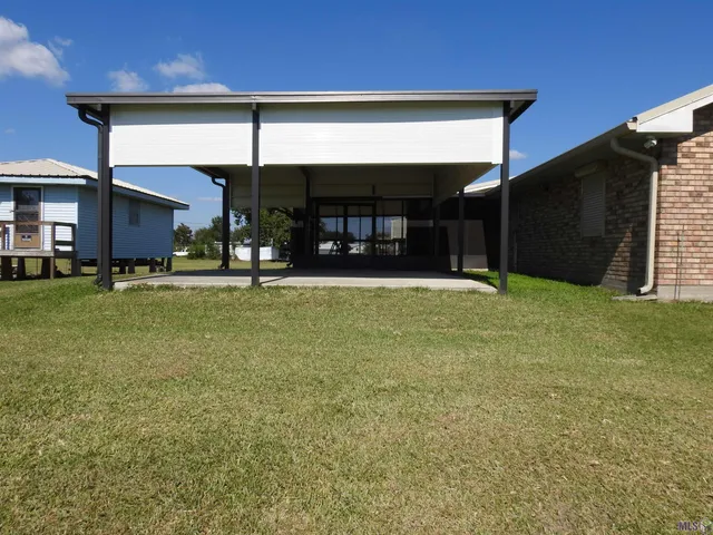 $200,000 | 5018 Bayouside Drive, Chauvin, LA 70344