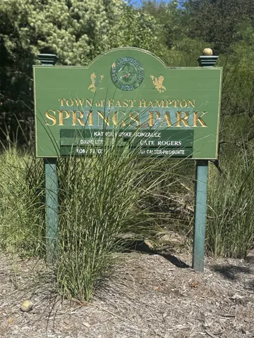 a view of a fountain of the house