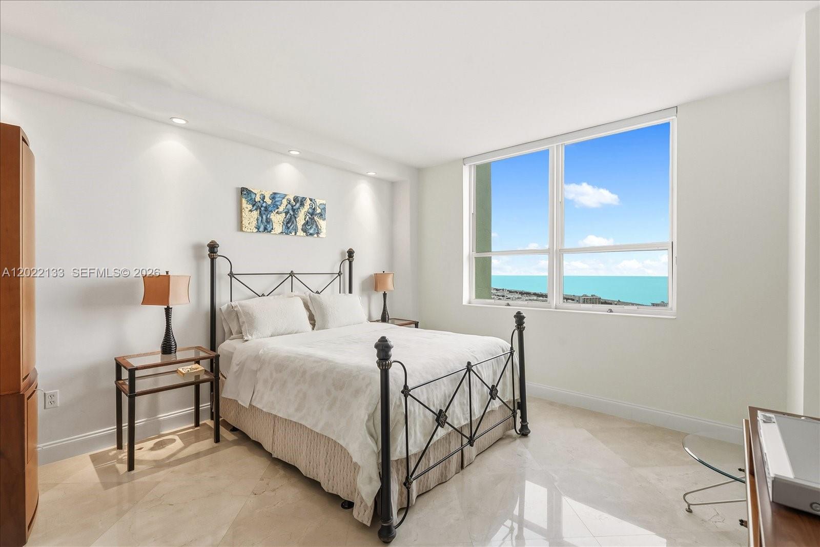 90 Alton Road, Unit PH3203 Miami Beach, FL 33139 - Photo 20 of 30