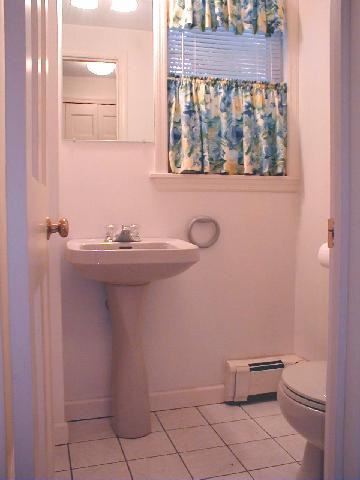 12 Fairview Road Colonie, NY 12211 - Photo 8 of 12 Photo 8