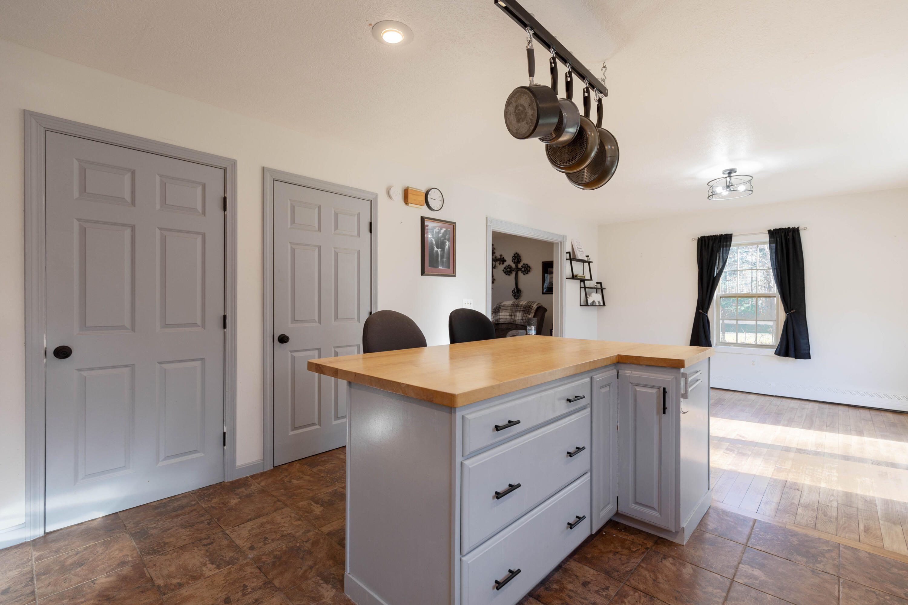 17 Benson Road Biddeford, ME 04005 - Photo 7 of 44 Kitchen