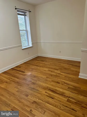 a view of empty room with window