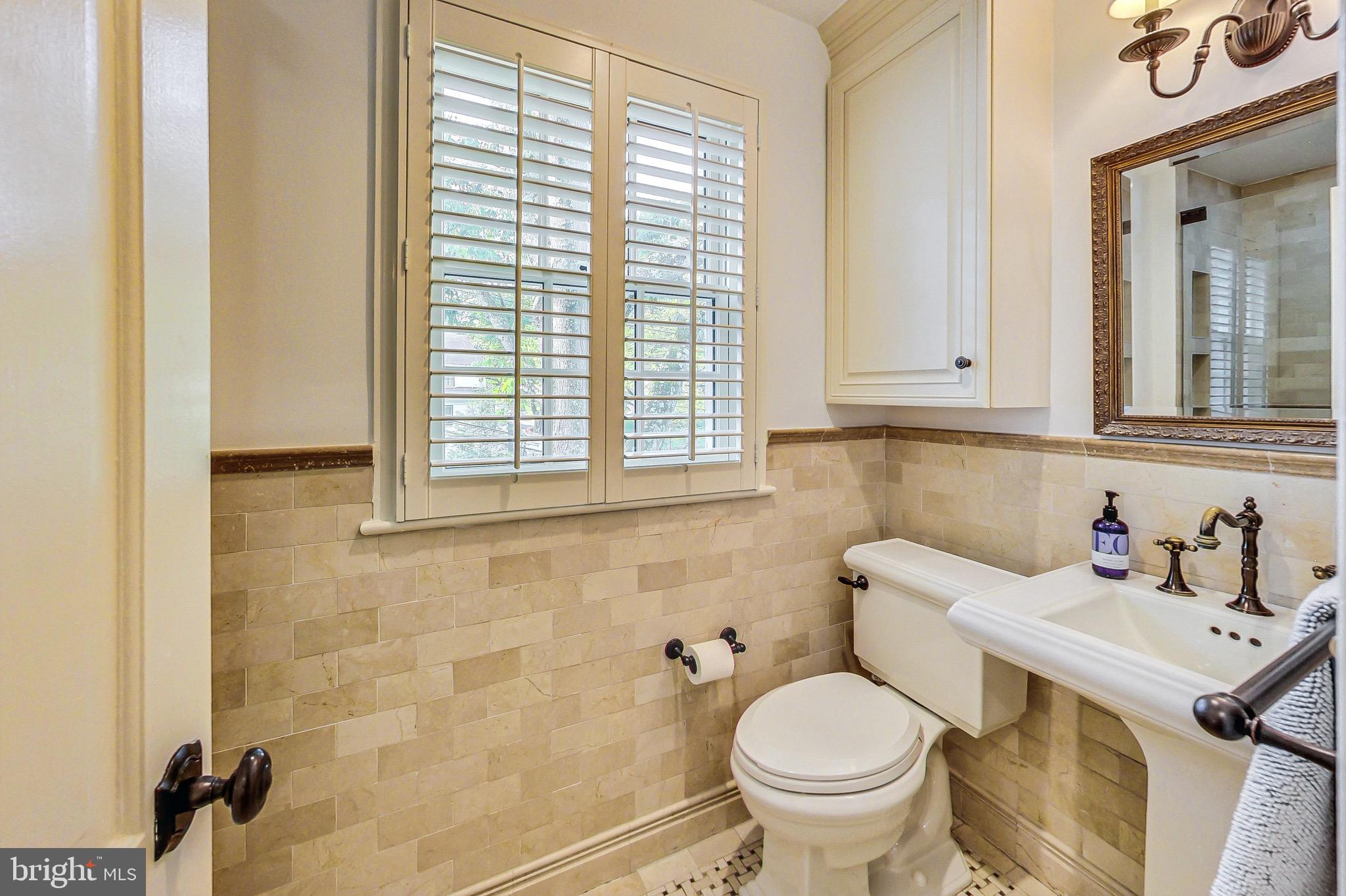 4831 Calvert Street Northwest Washington, DC 20007 - Photo 23 of 44
