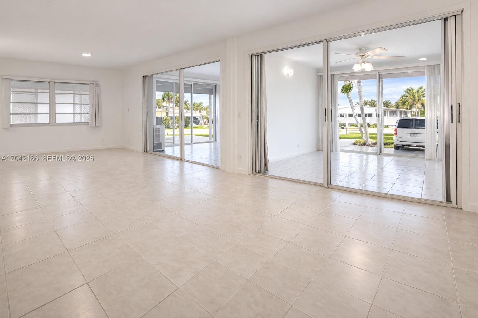 2260 Southwest 85th Way Davie, FL 33324 - Photo 9 of 37