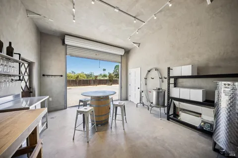 $1,685,000 | 21725 Burndale Road, Sonoma, CA 95476