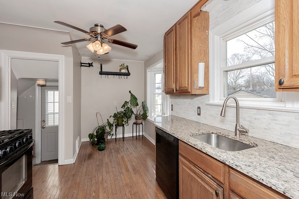 1435 Evanston Road Cleveland, OH 44124 - Photo 18 of 44