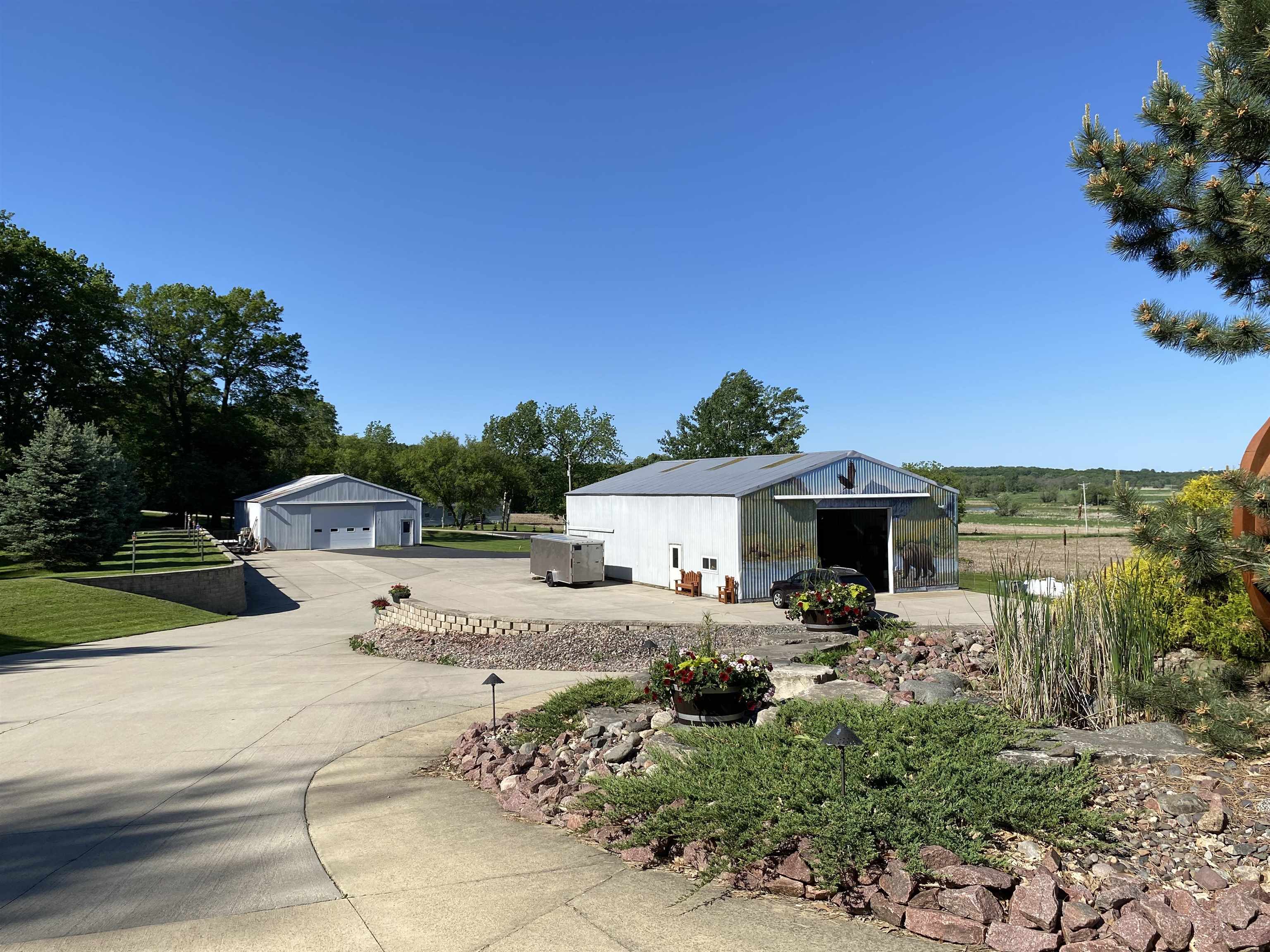 W743 Utley Road Markesan, WI 53946 - Photo 5 of 43