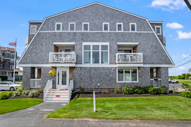 $968,500 | 143 Beach Avenue, Unit 205, Kennebunk, ME 04043