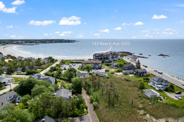 $968,500 | 143 Beach Avenue, Unit 205, Kennebunk, ME 04043