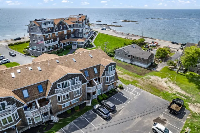 $968,500 | 143 Beach Avenue, Unit 205, Kennebunk, ME 04043