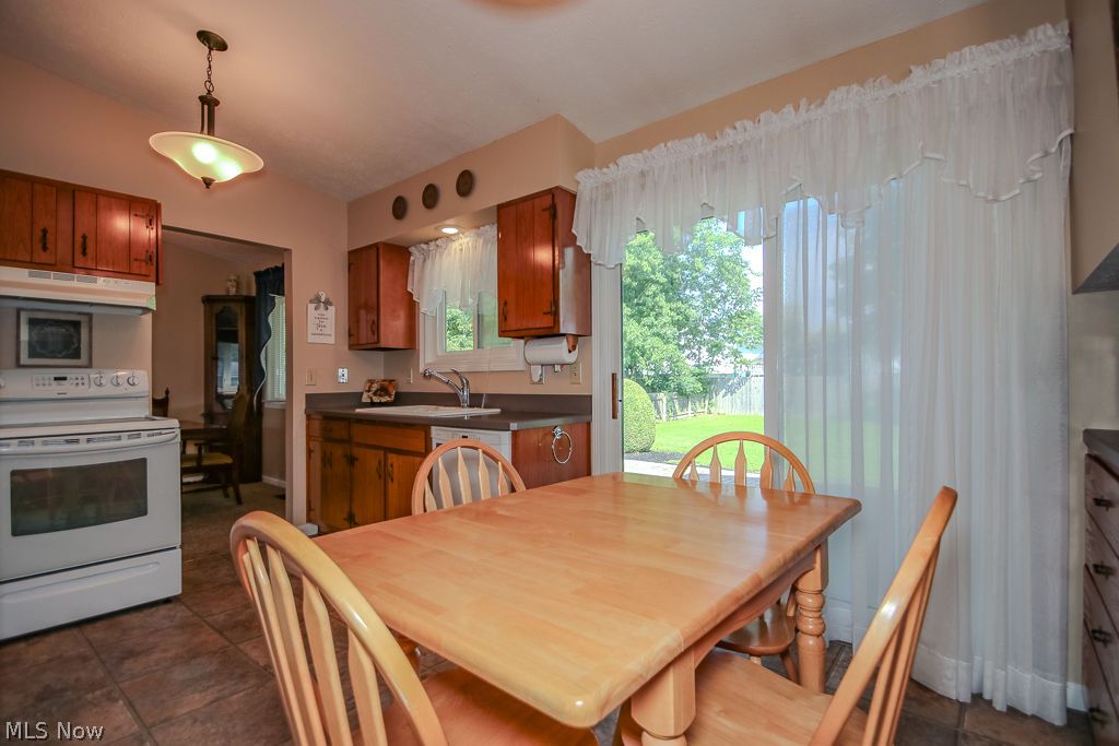 5535 Reef Road Mentor, OH 44060 - Photo 10 of 35 Gallery Image 10