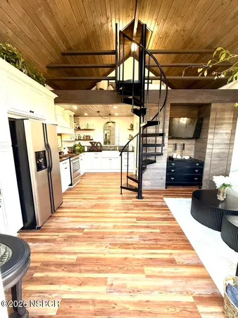 $2,850 | 370 Main Street, Unit B, Los Alamos, CA 93440