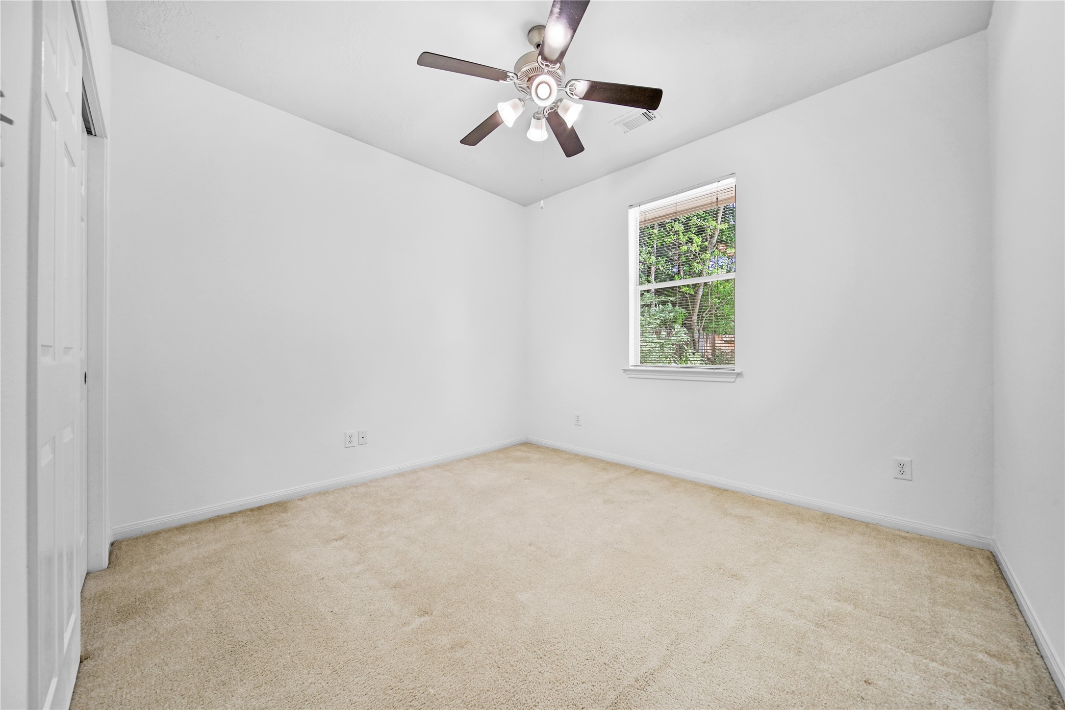 11 Griffin Hill Court Spring, TX 77382 - Photo 18 of 23