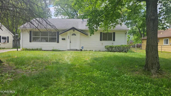 $164,500 | 401 Dickens Drive, Toledo, OH 43607