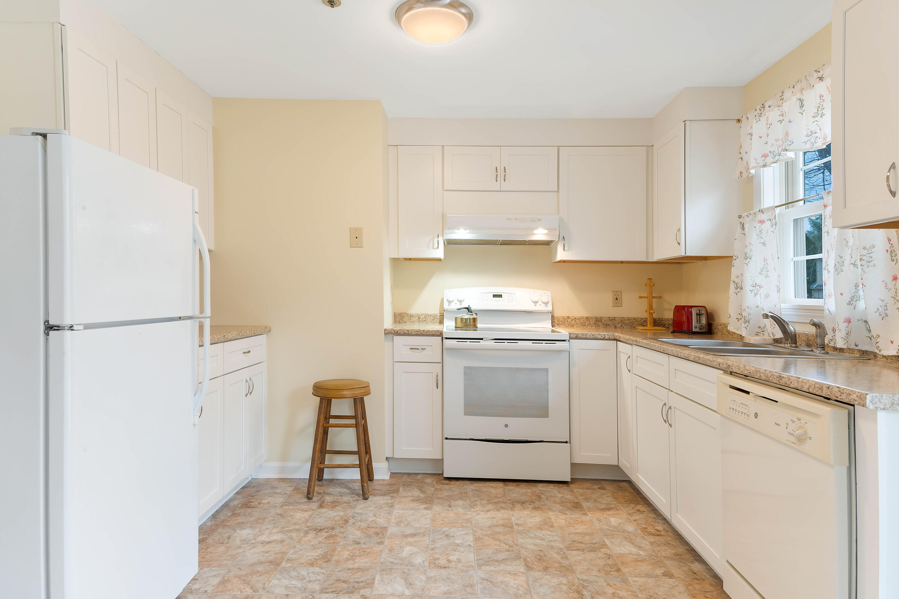 56 Willow Grove Road, Unit 56 Brunswick, ME 04011 - Photo 11 of 38 56 Willow Grove Rd_116