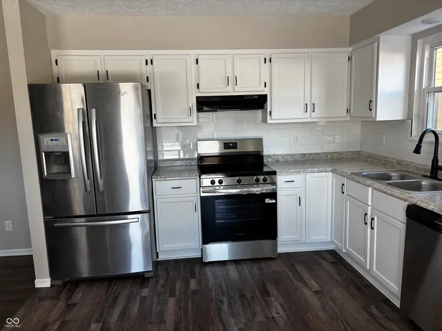 $220,000 | 3025 Pawnee Drive, Indianapolis, IN 46235